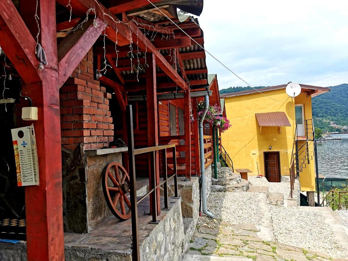 Casa Beasarah. Dubova Exterior foto