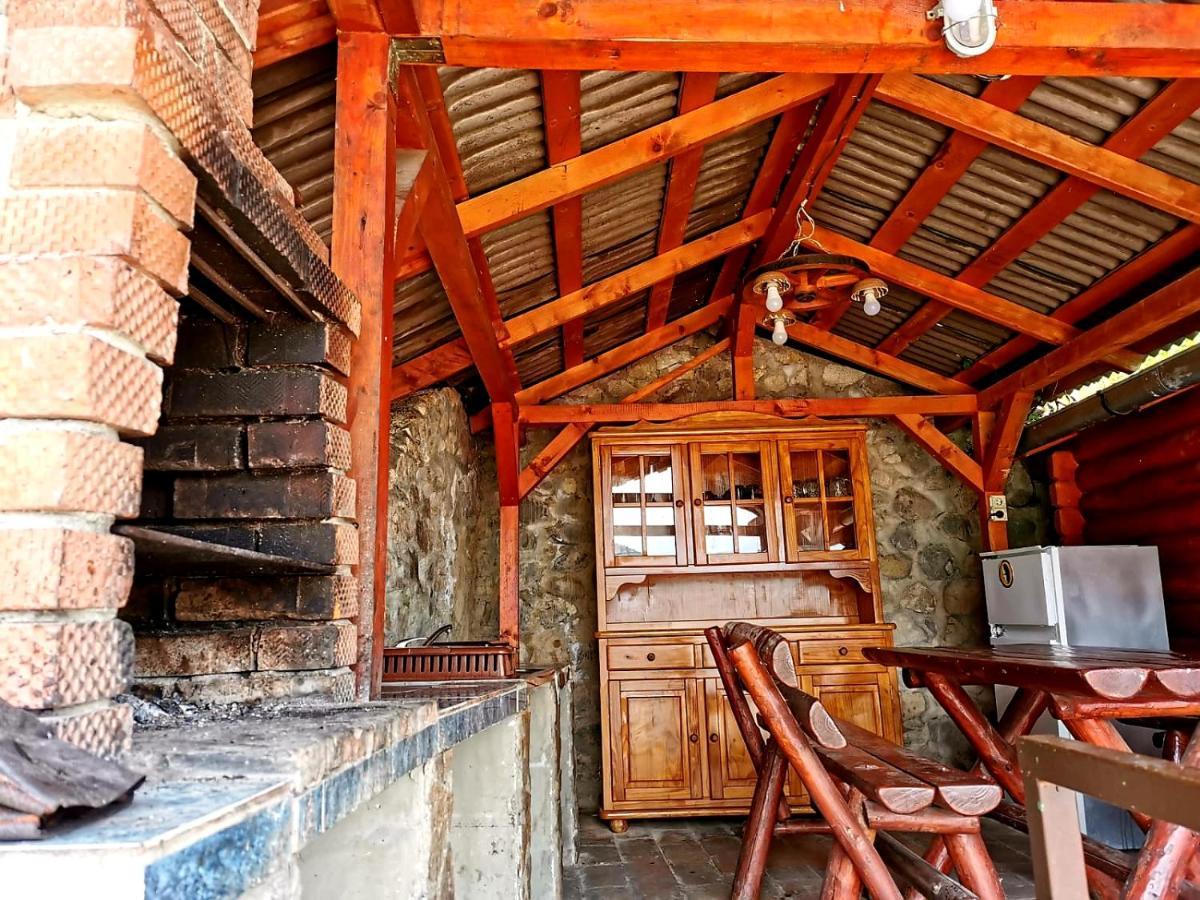 Casa Beasarah. Dubova Exterior foto