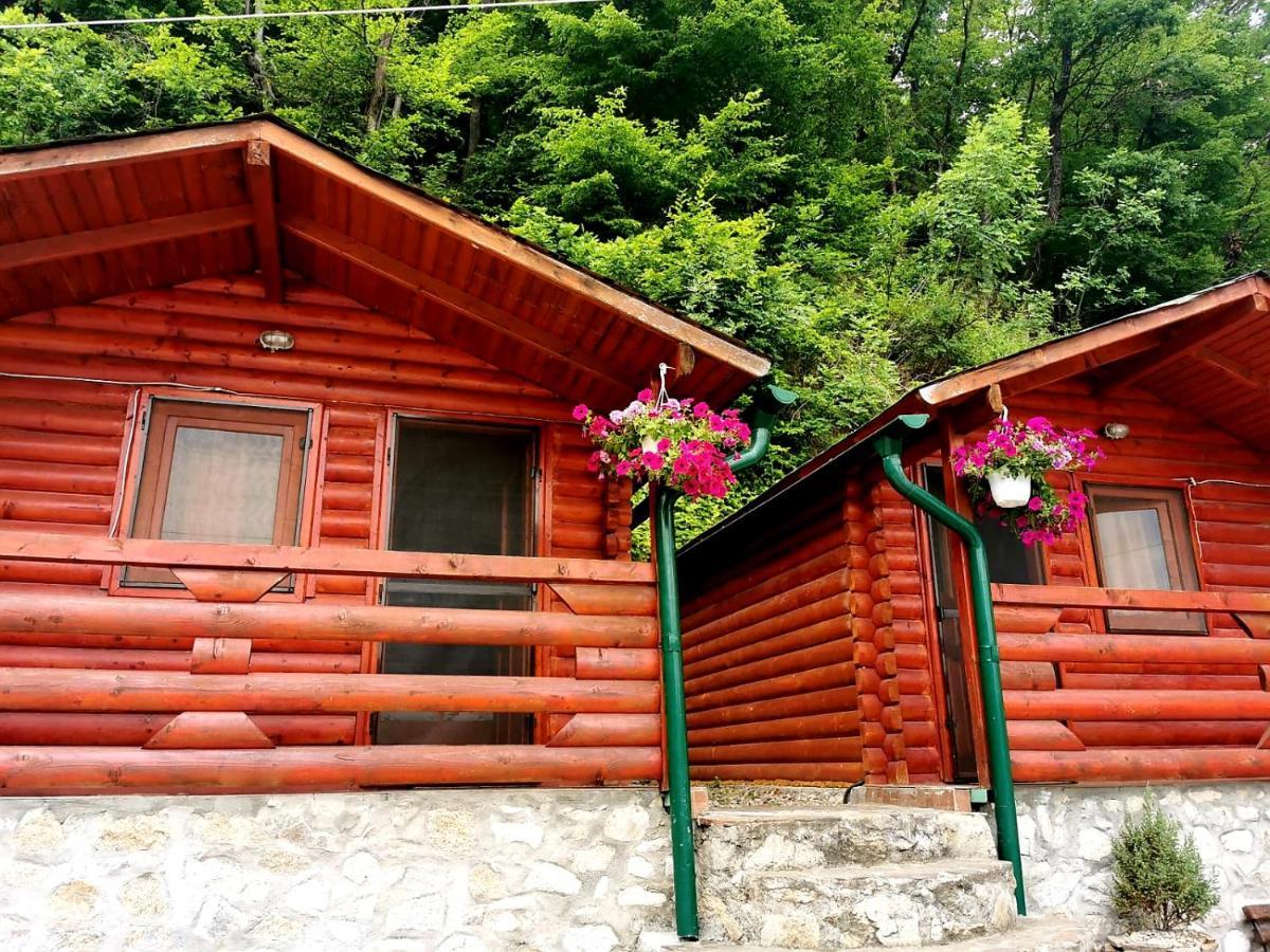 Casa Beasarah. Dubova Exterior foto