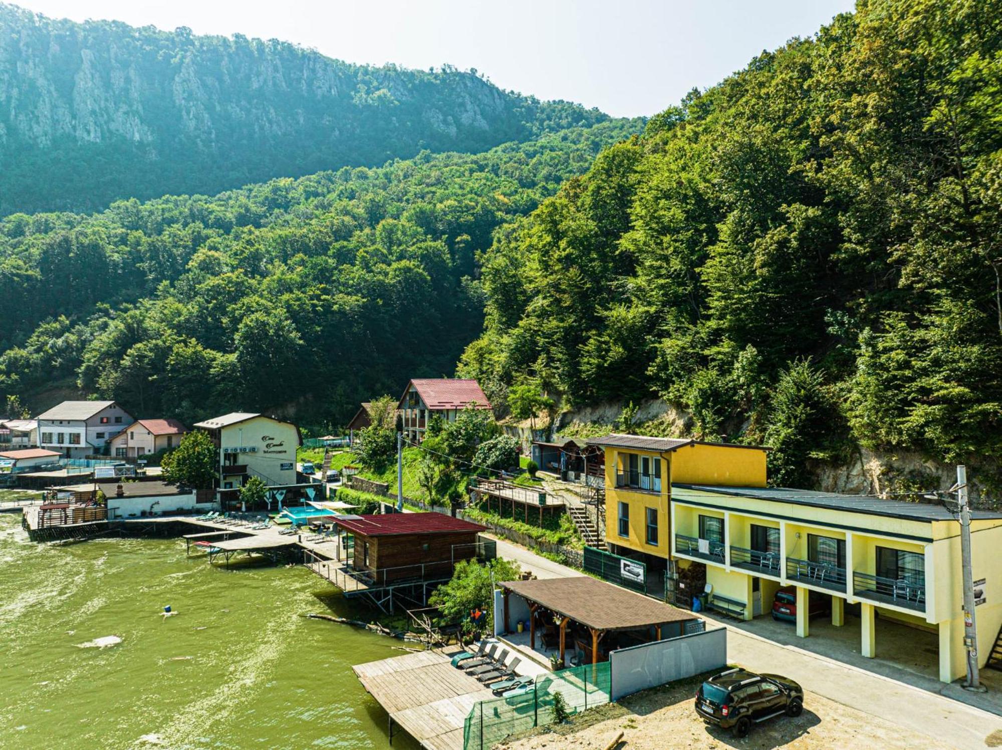 Casa Beasarah. Dubova Exterior foto